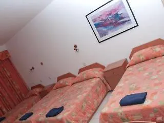 Empire Studio Apartments San Julián 0*,  Malta